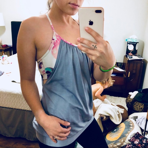 🚫SOLD🚫 Lululemon No Limits Yoga Tank - Picture 3 of 7